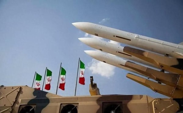 证配所配资 挂断以色列电话, 中俄召8国出手, 伊朗强援已到, “大鱼”被处决